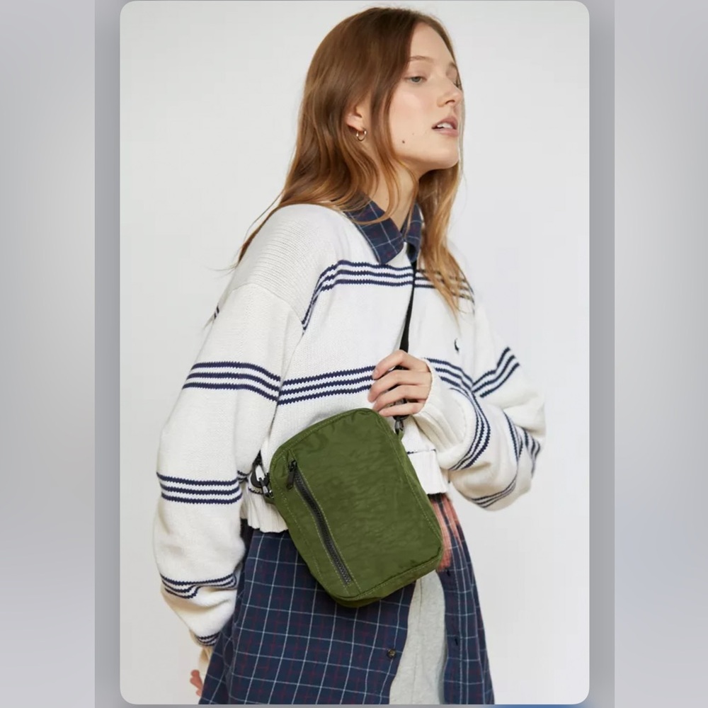 BAGGU Sport Crossbody Bag